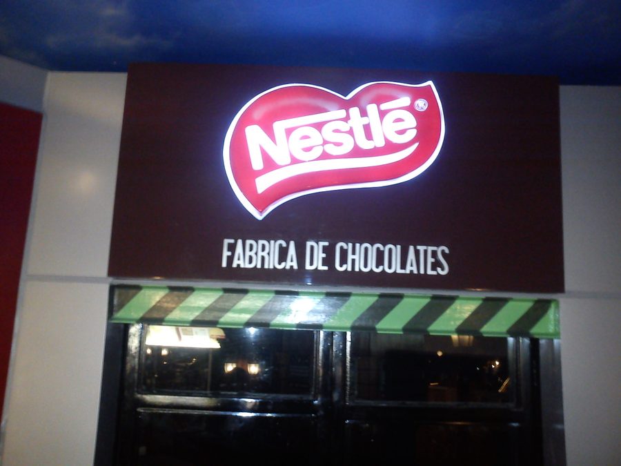 Señalización Nestlé Fábrica de Chocolates